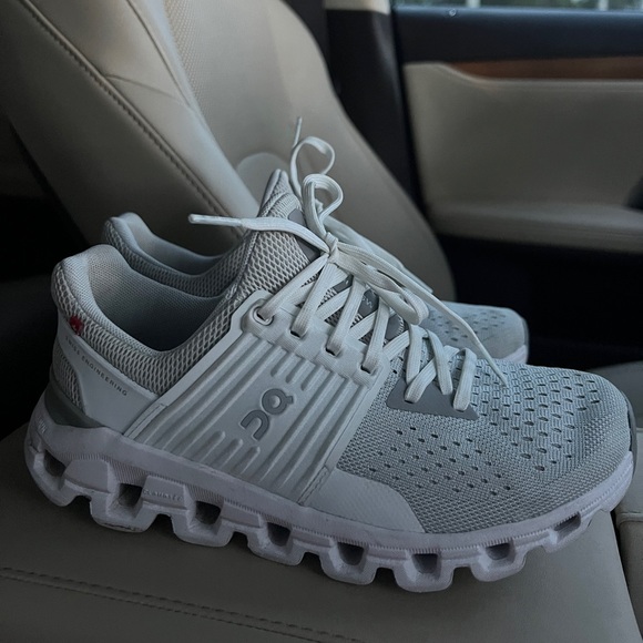 On Running Shoes - On running shoes